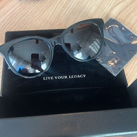 NWT Vincero Demi 53mm Polarized Round Sunglasses, Case & cleaning cloth - Picture 7 of 10